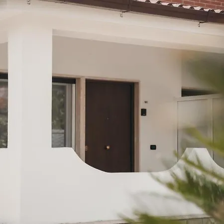 Gianna アパート タラント